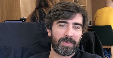 Julien Seren concepteur-rédacteur de la publicité au Social Média